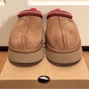 NIB Ugg Tazz Slippers Size 11
